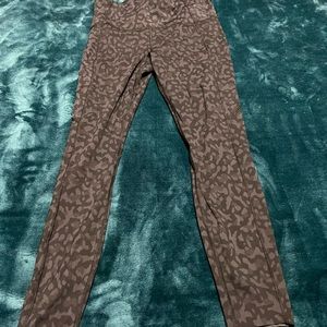 Fast and free leggings